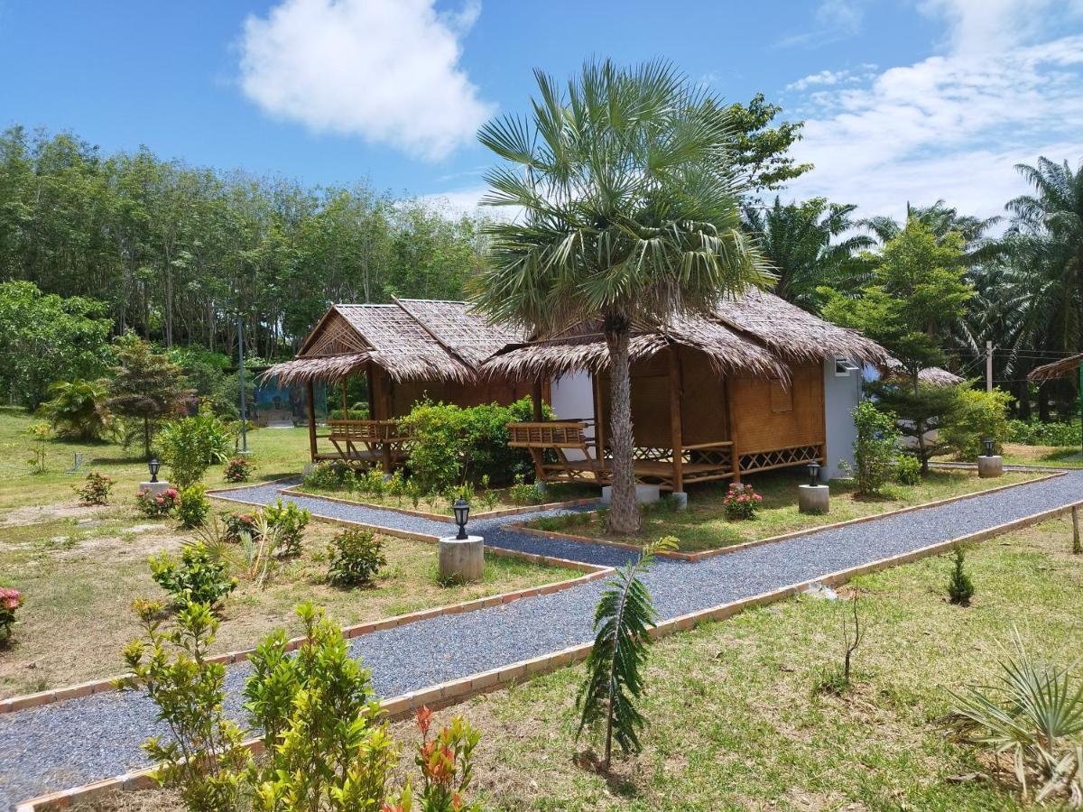 Palm Garden Bungalows Ко-Ланта Экстерьер фото